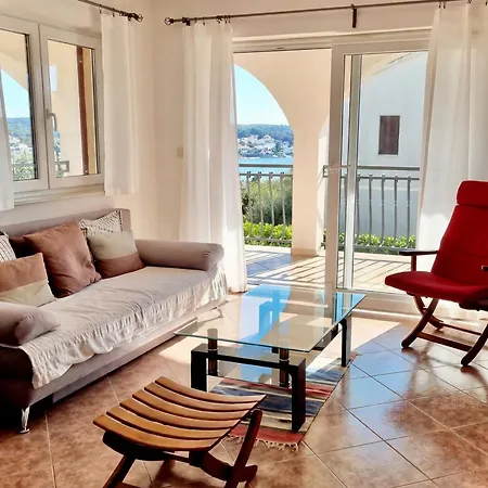 Apartment Attila *