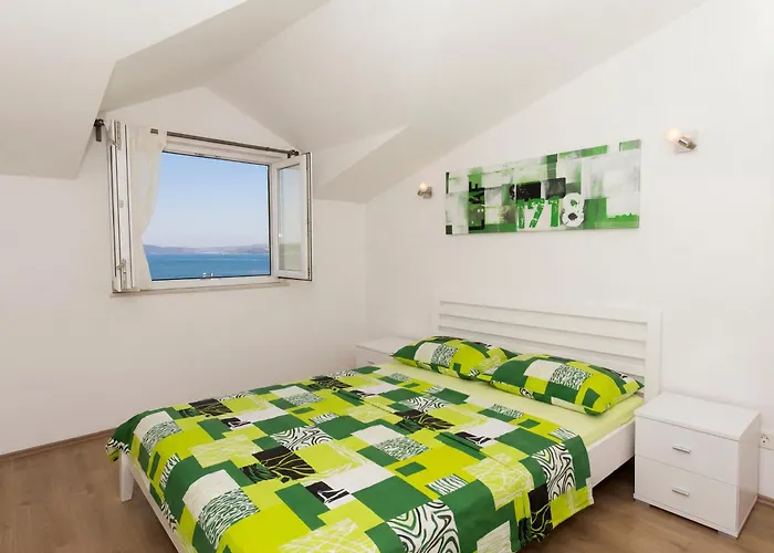 Attila Apartment *