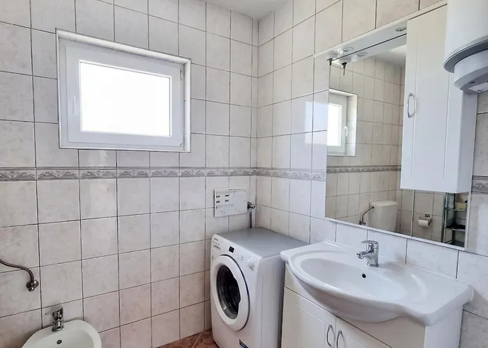 Apartment Attila *