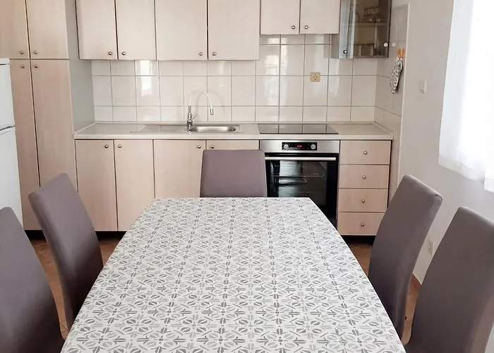 Attila Appartement *